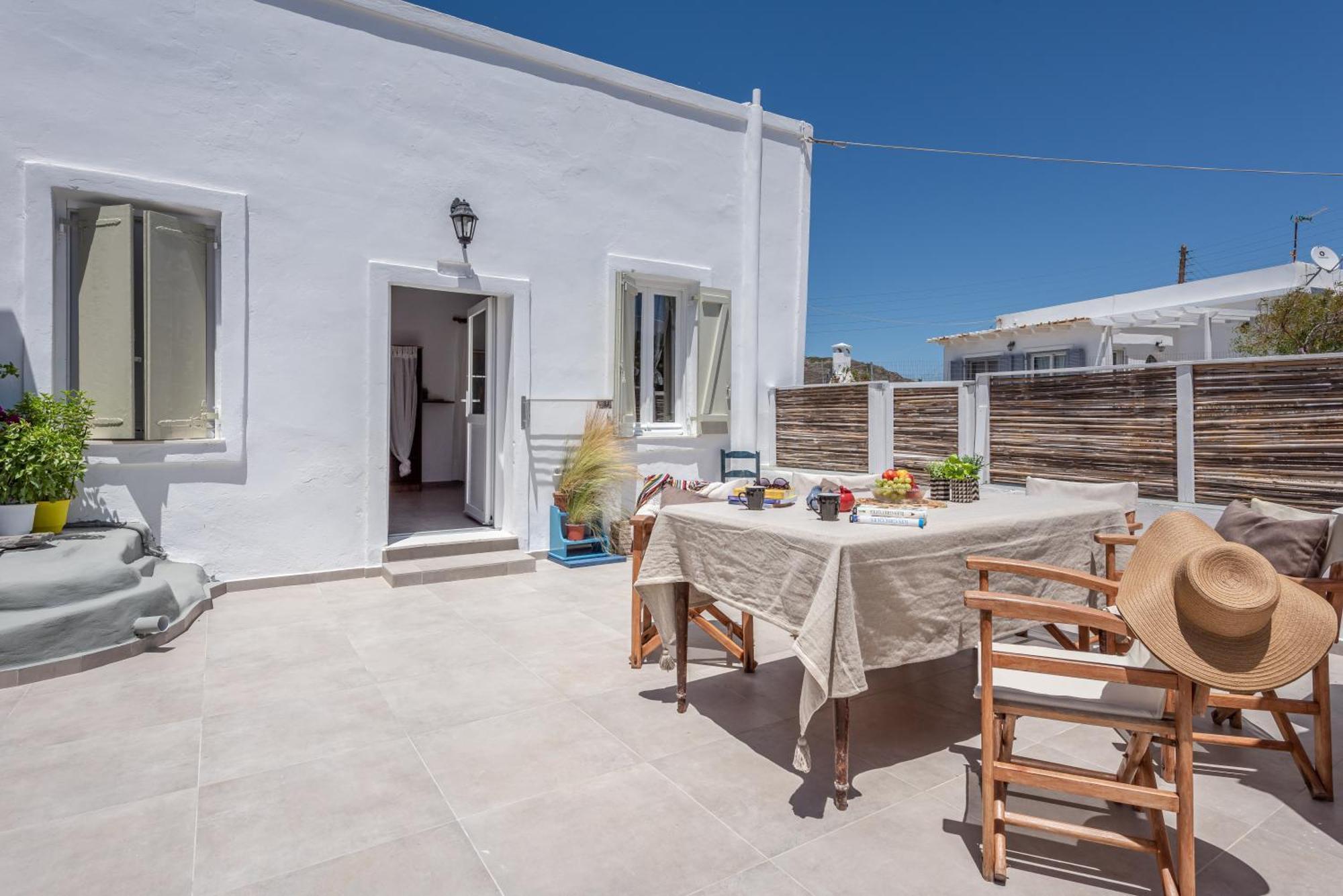 Plakes Sea View Apartment Plaka (Milos) Экстерьер фото